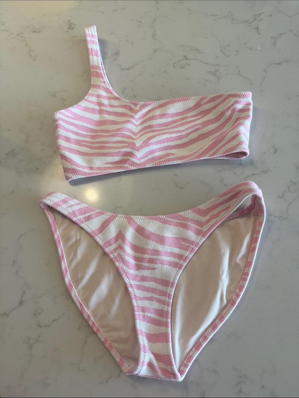 Triangl Zebra One Shoulder Bikini Set - Picture 4 of 7
